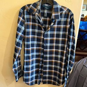 Perry Ellis button multi color shirt